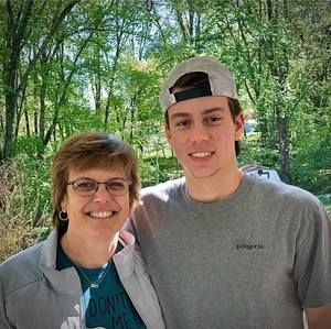 Meet your Posher, Elaine